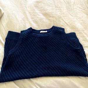 Cute small Vince blouse.